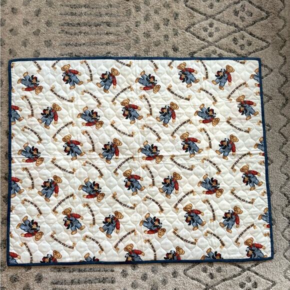 Vintage handmade blue jean teddy bear quilt - Picture 4 of 8